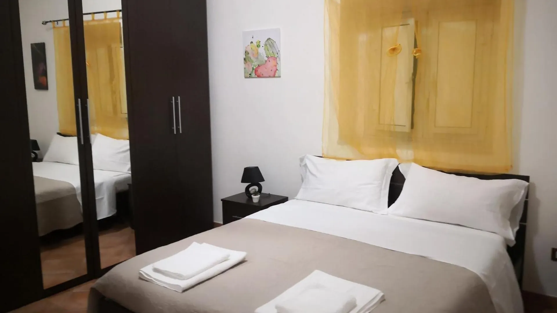 Ficus House Apartment Noto